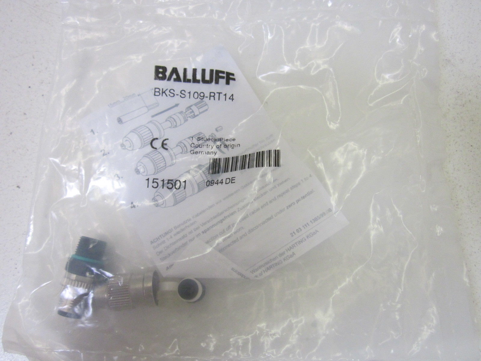 LOT OF 2  BALLUFF BKS-S109-RT14 *NEW IN A FACTORY BAG*