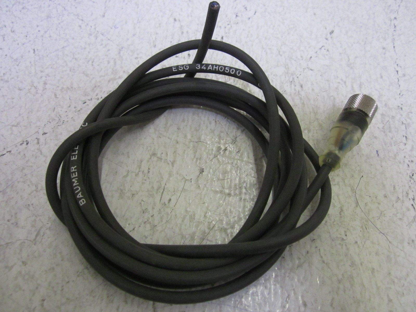 LOT OF 2 BAUMER ESG 34AH0500 CONNECTOR *USED*