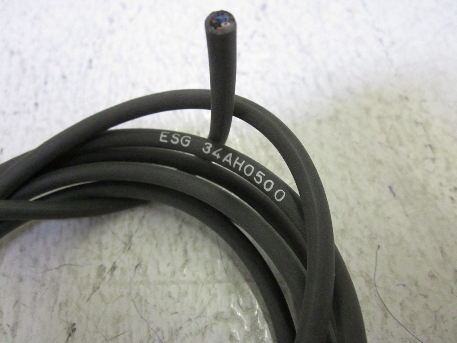 LOT OF 2 BAUMER ESG 34AH0500 CONNECTOR *USED*