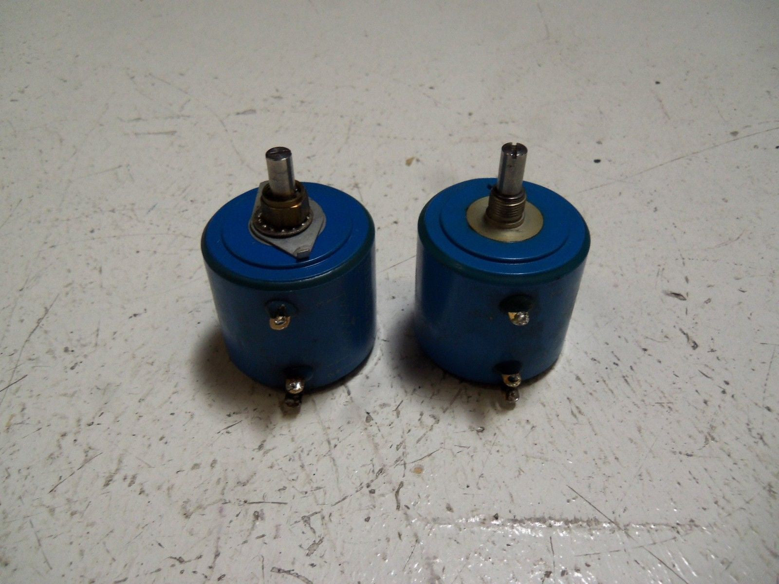 LOT OF 2 BOURNS 3400S-1-202 POTENTIOMETER *USED*