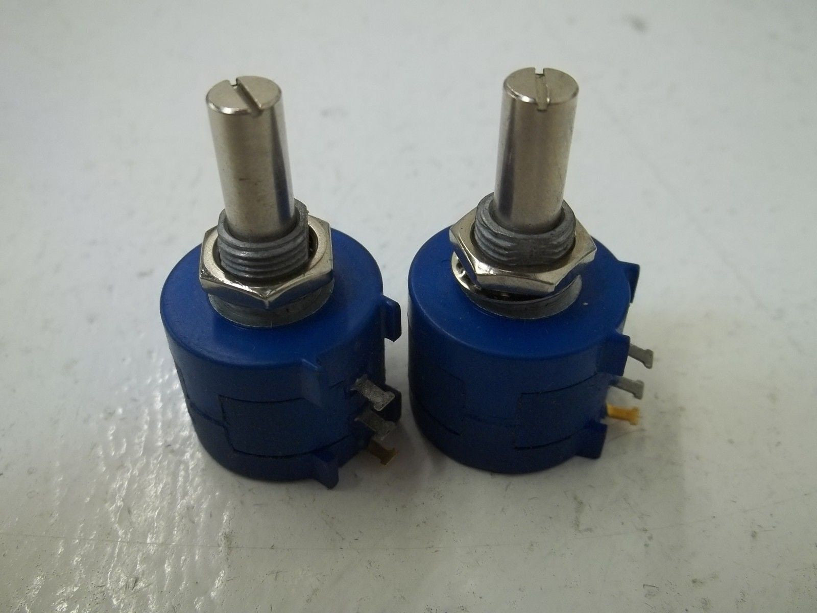 LOT OF 2 BOURNS 3590S-A63-102 *USED*