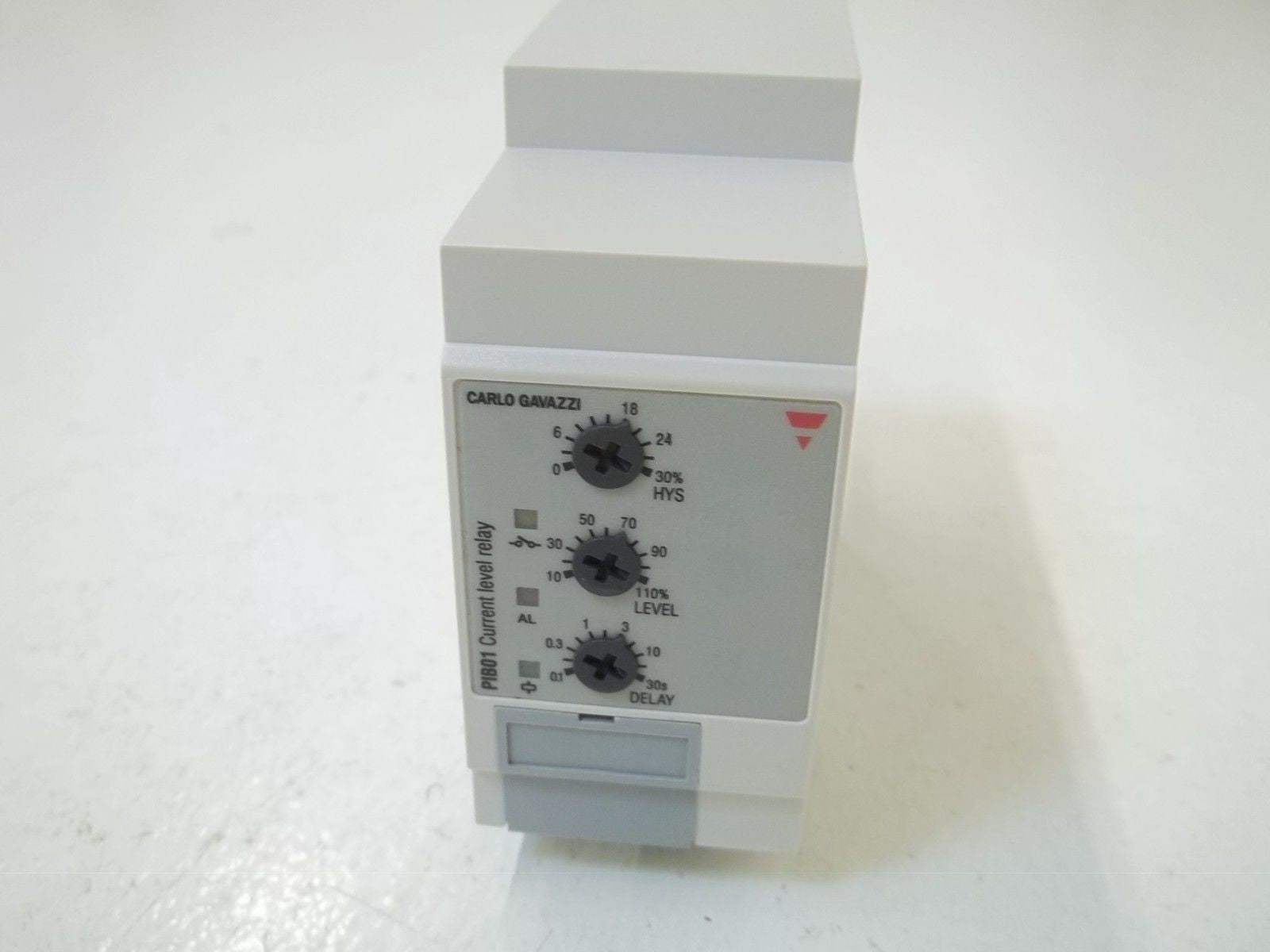 LOT OF 2 CARLO GAVAZZI PIB01CB2310A CURRENT LEVEL RELAY *NEW IN A  BOX*