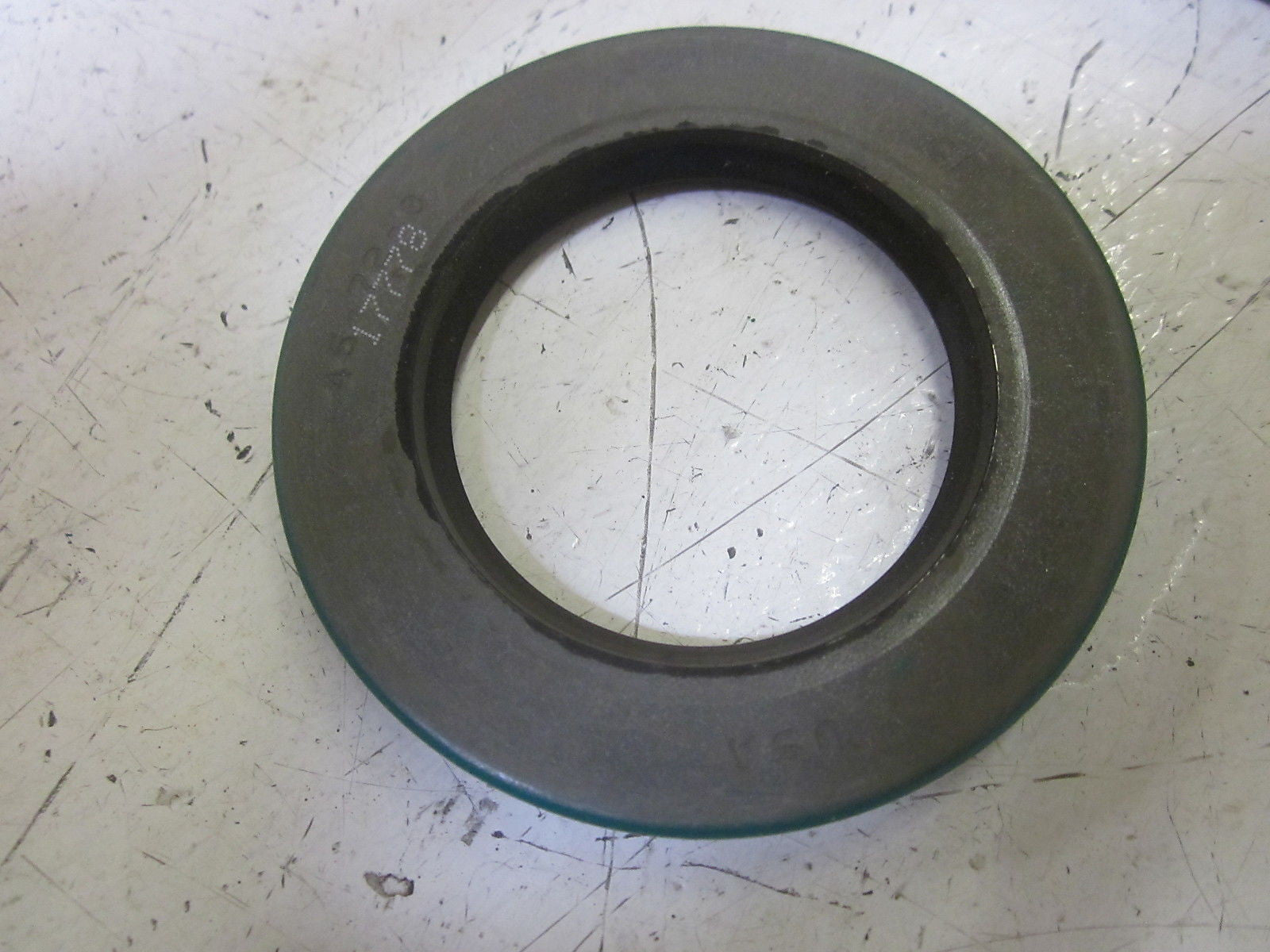 LOT OF 2 CHICAGO RAWHIDE 17778 OIL SEAL CR 45X72X8 CRW1 R*NEW IN BOX*