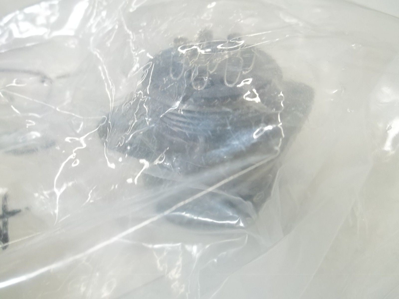 LOT OF 2 CIR020R-22-23S CONNECTOR *NEW NO BOX*