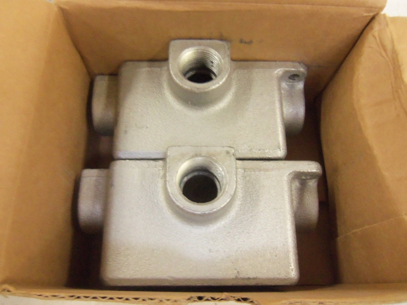 LOT OF 2 COOPER FDCT2 CONDUIT *NEW IN BOX*