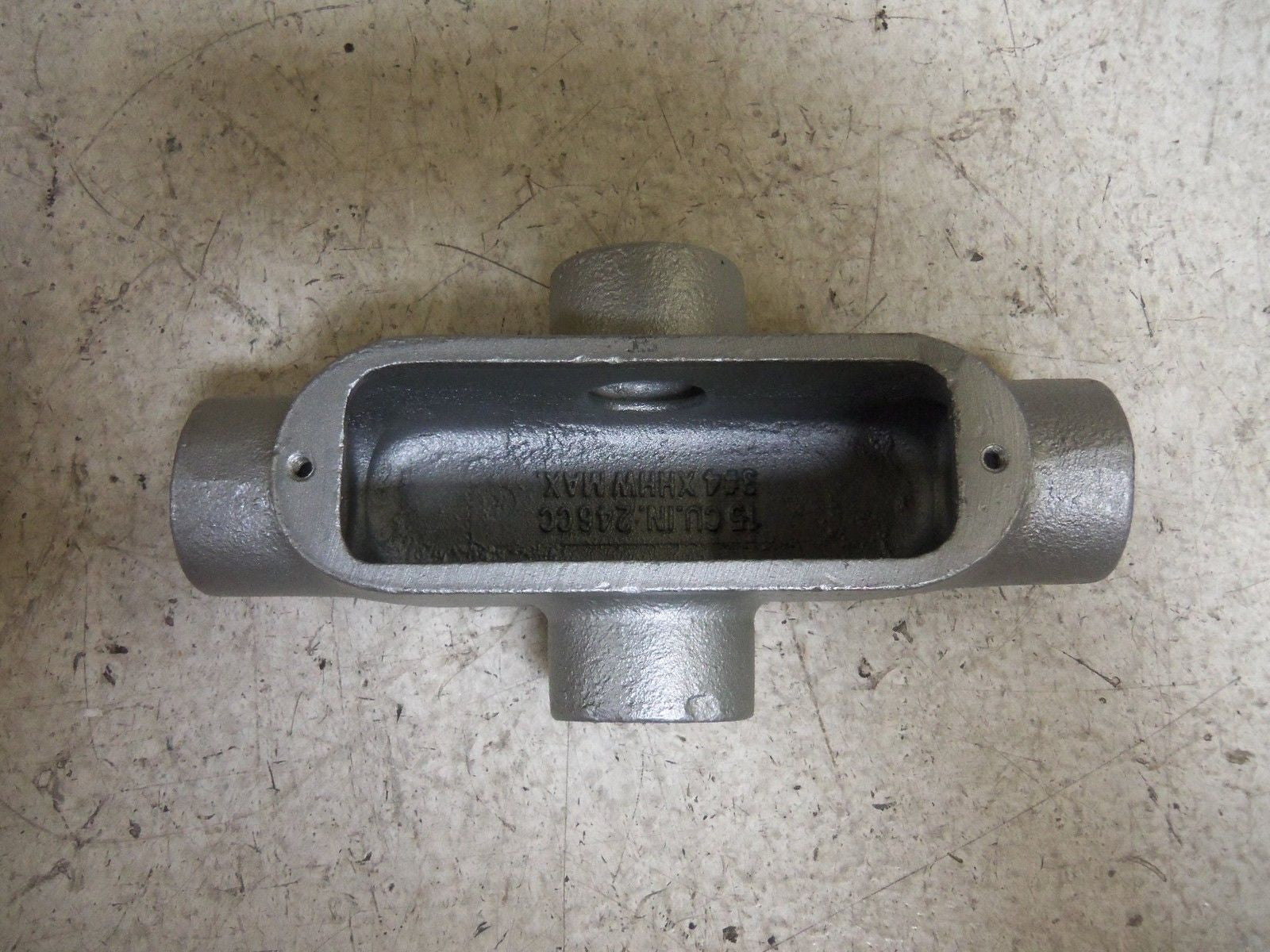 LOT OF 2 CROUSE-HINDS FS252 CONDUIT *NEW IN BOX*