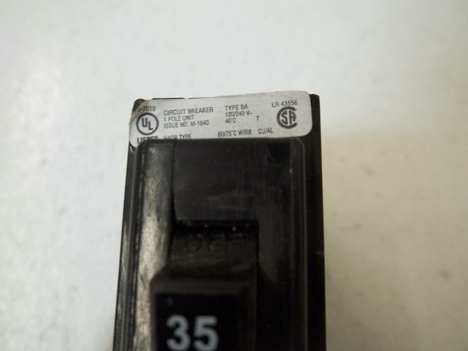 LOT OF 2 CUTLER HAMMER BA135 CIRCUIT BREAKER *USED*