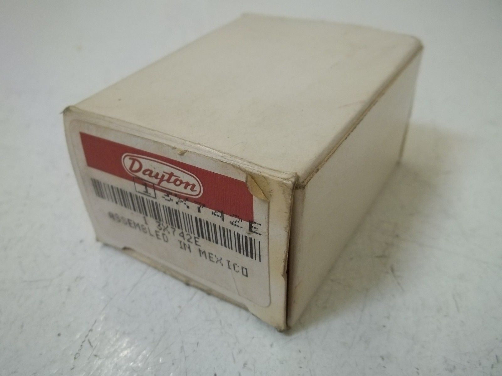 DAYTON 3X742E *NEW IN BOX*