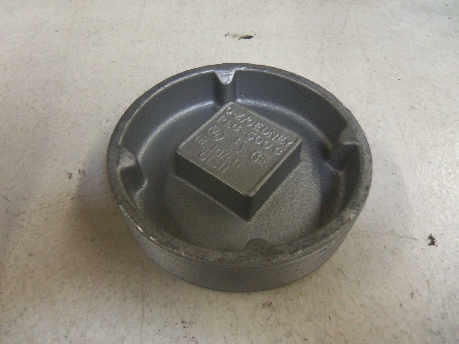 LOT OF 2 EGS PLG500C CONDUIT *NEW IN BOX*