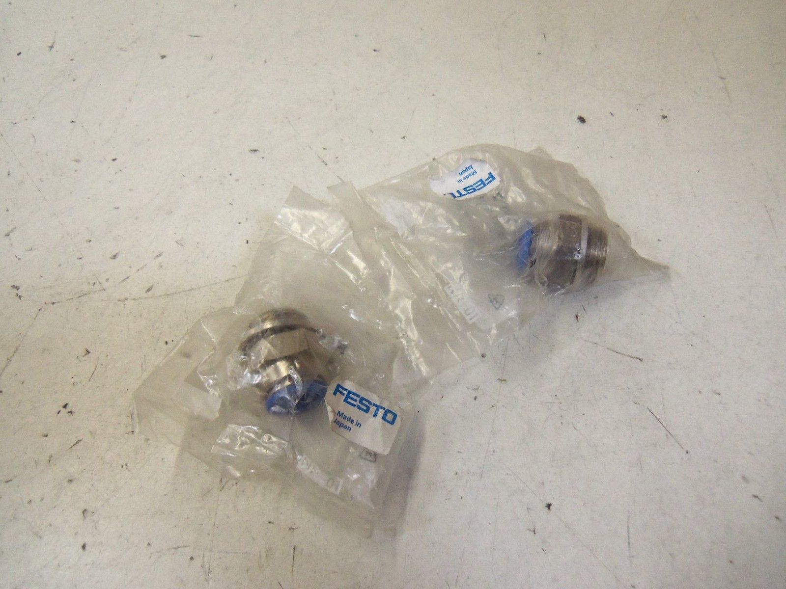 LOT OF 2 FESTO QS-G1/2-12 *NEW IN FACTORY BAG*