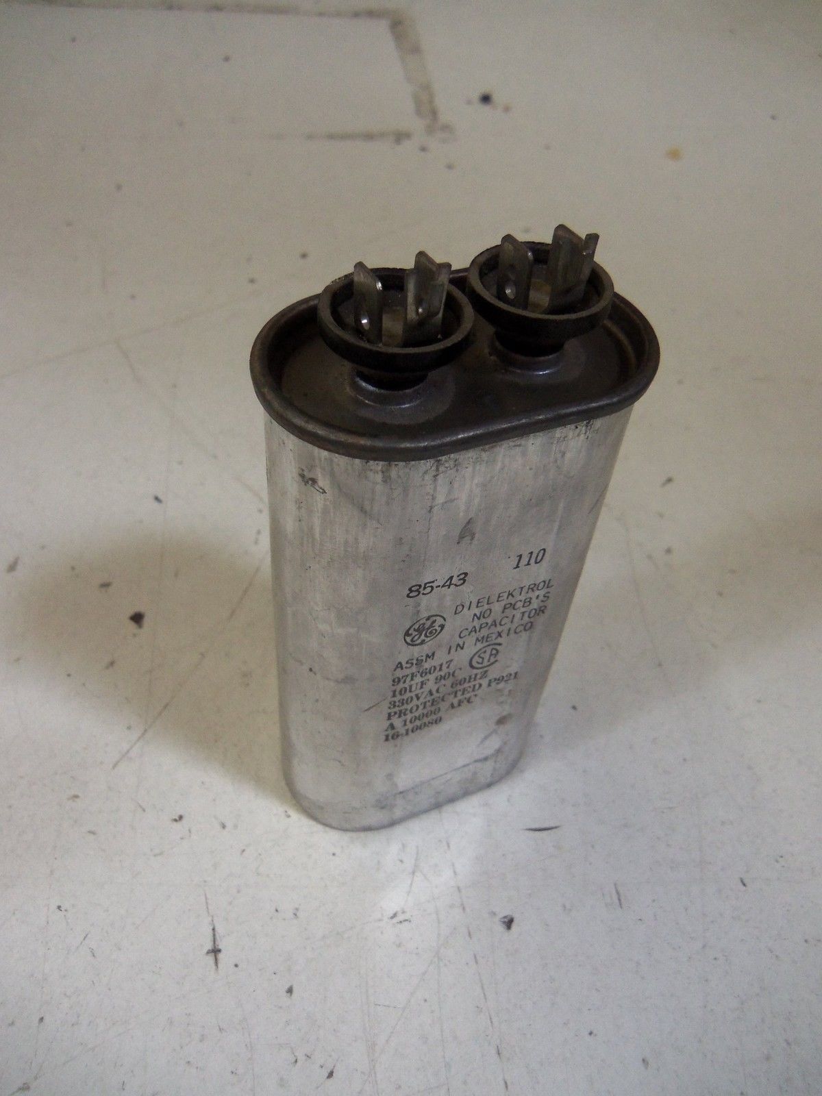 LOT OF 2 GENERAL CAPACITOR 97F6017 *USED*