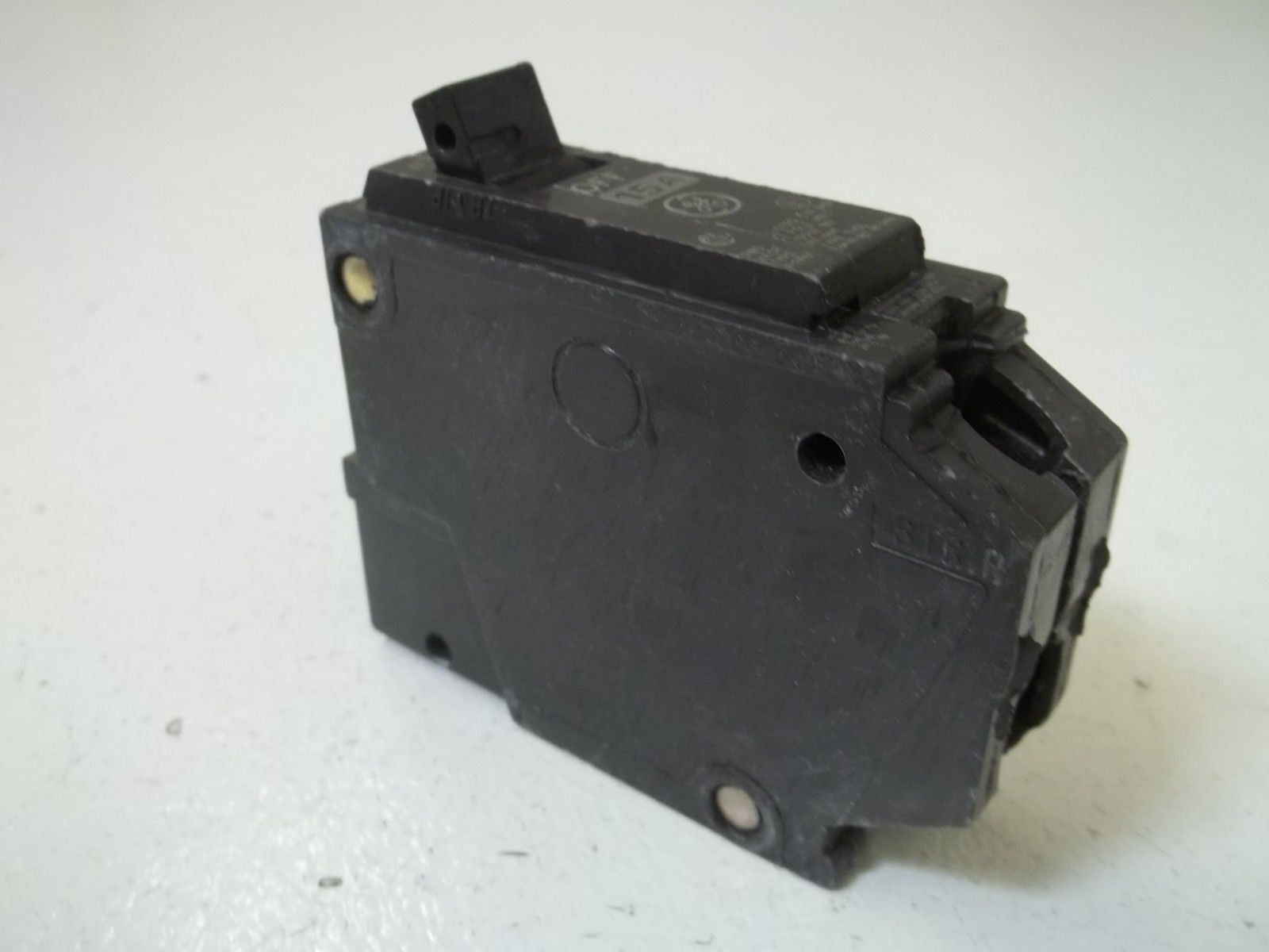 GENERAL ELECTRIC THQL115 CIRCUIT BREAKER *USED*