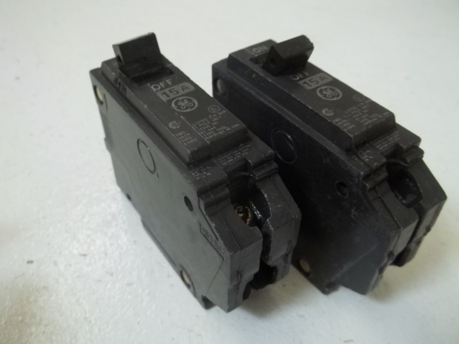 GENERAL ELECTRIC THQL115 CIRCUIT BREAKER *USED*