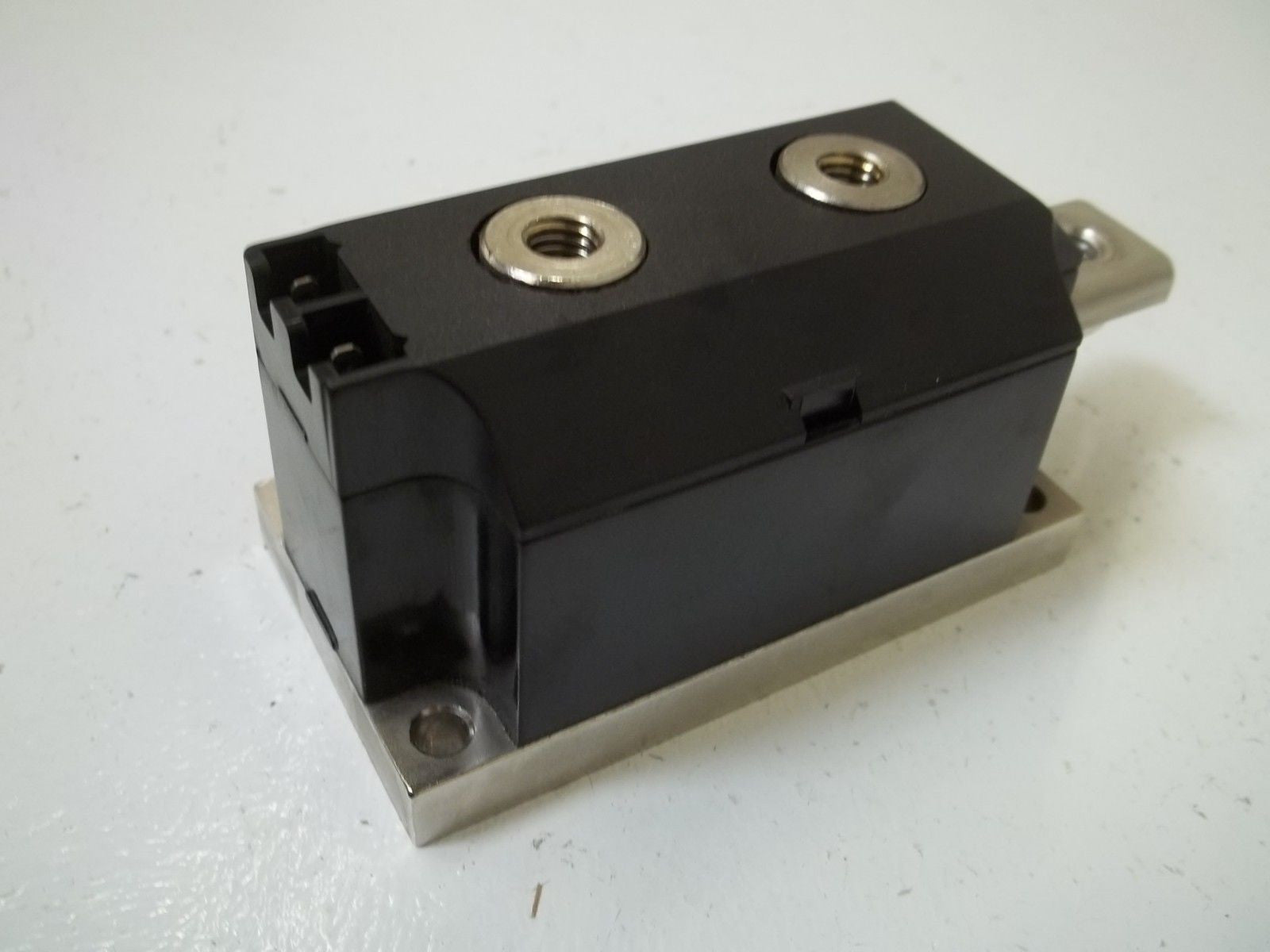 LOT OF 2 GOP GP104X125DC045 POWER BLOCK *NEW IN BOX*