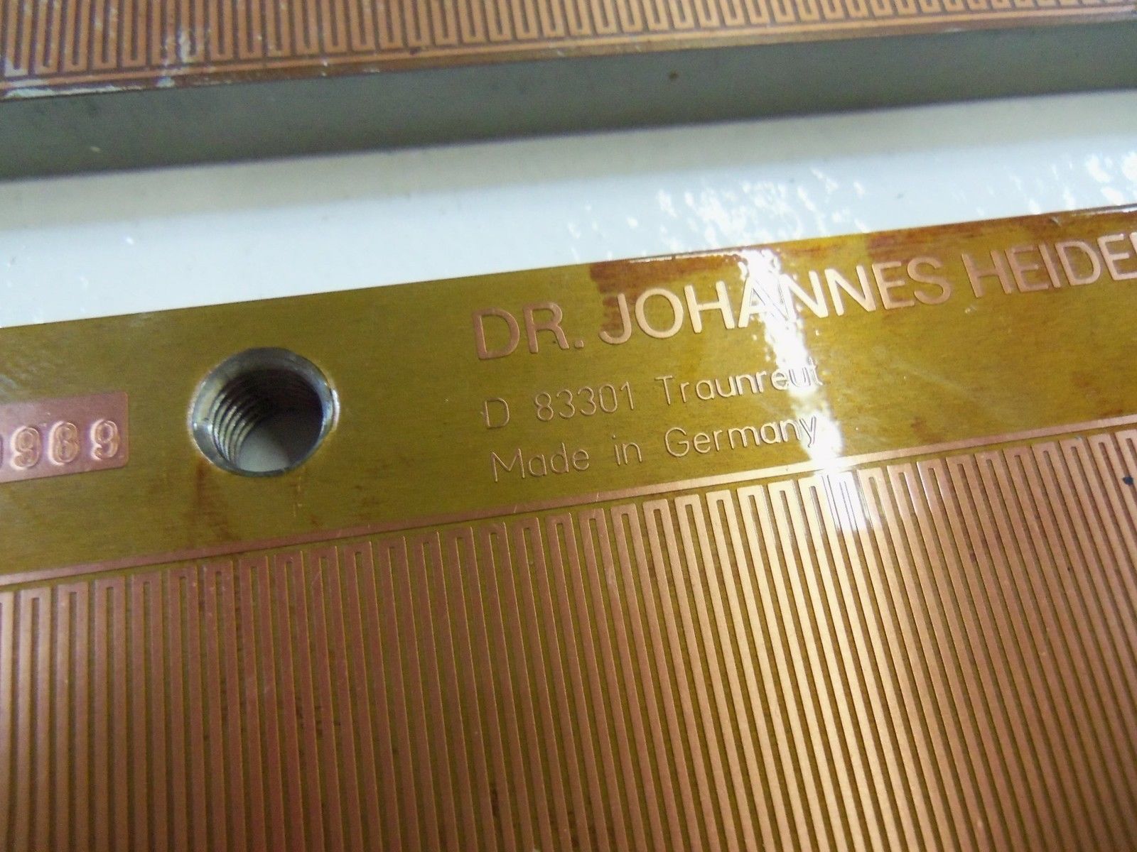 LOT OF 2 HEIDENHAIN D 83301 *USED*