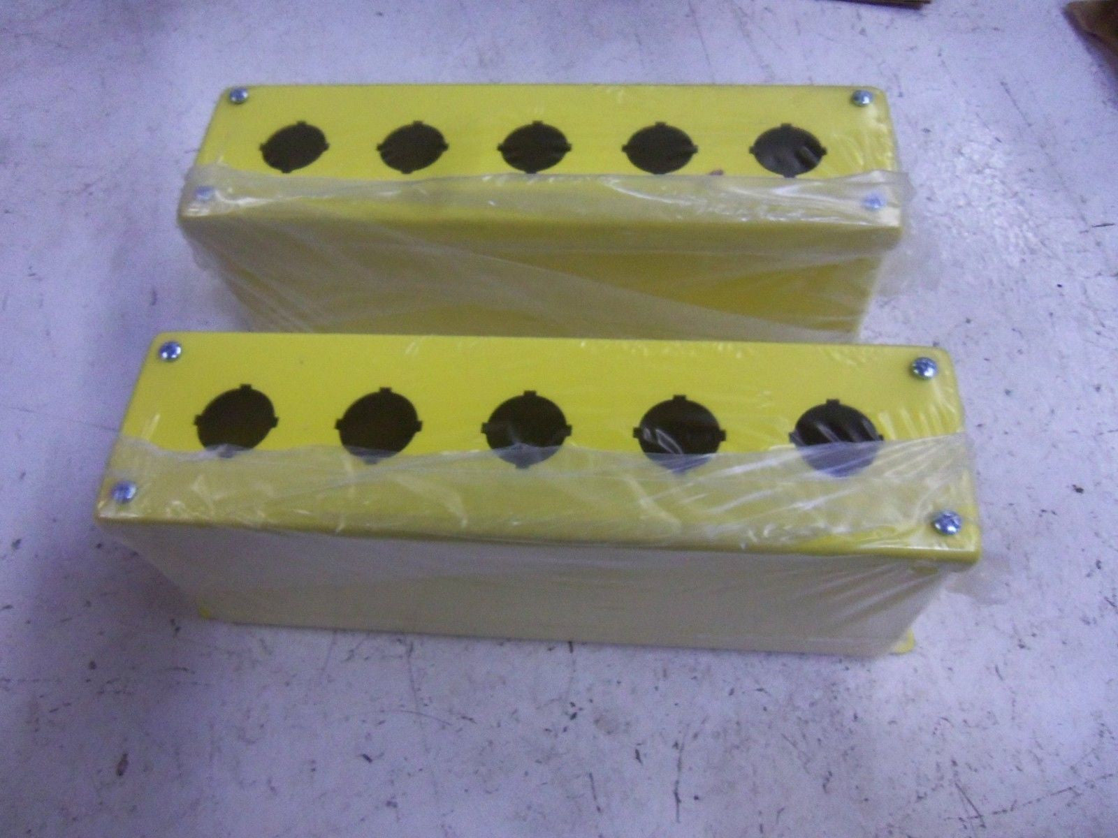 LOT OF 2 HOFFMAN E5PB PB ENCLOSURE *NEW IN BOX*