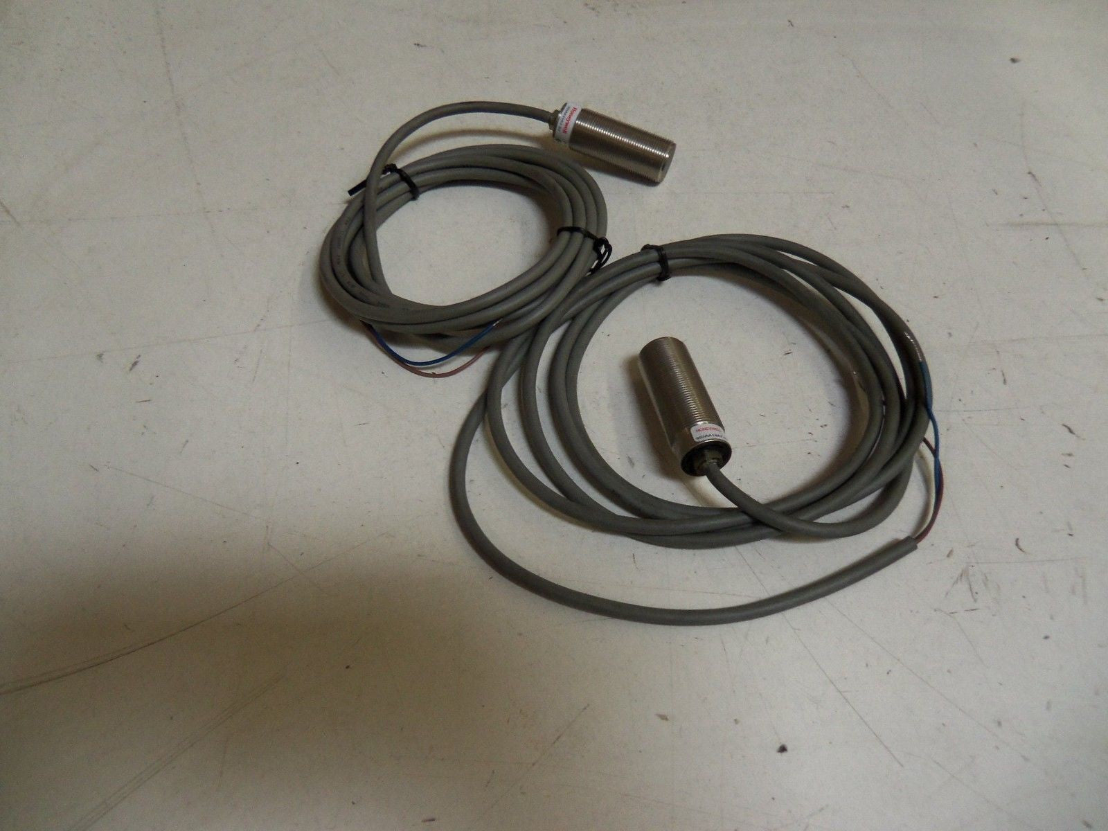 LOT OF 2 HONEYWELL 993AA18AT-B2 *USED*