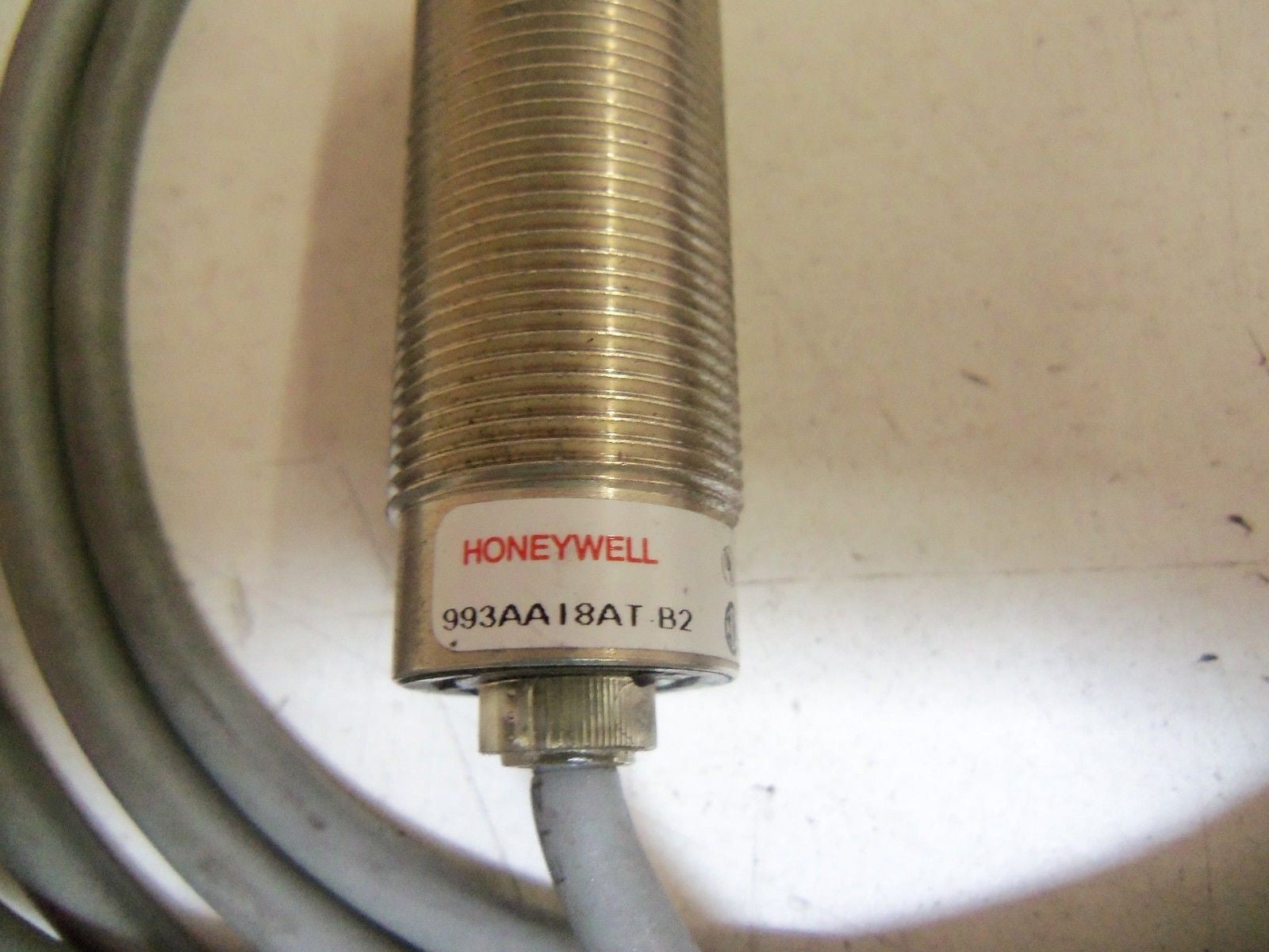 LOT OF 2 HONEYWELL 993AA18AT-B2 *USED*