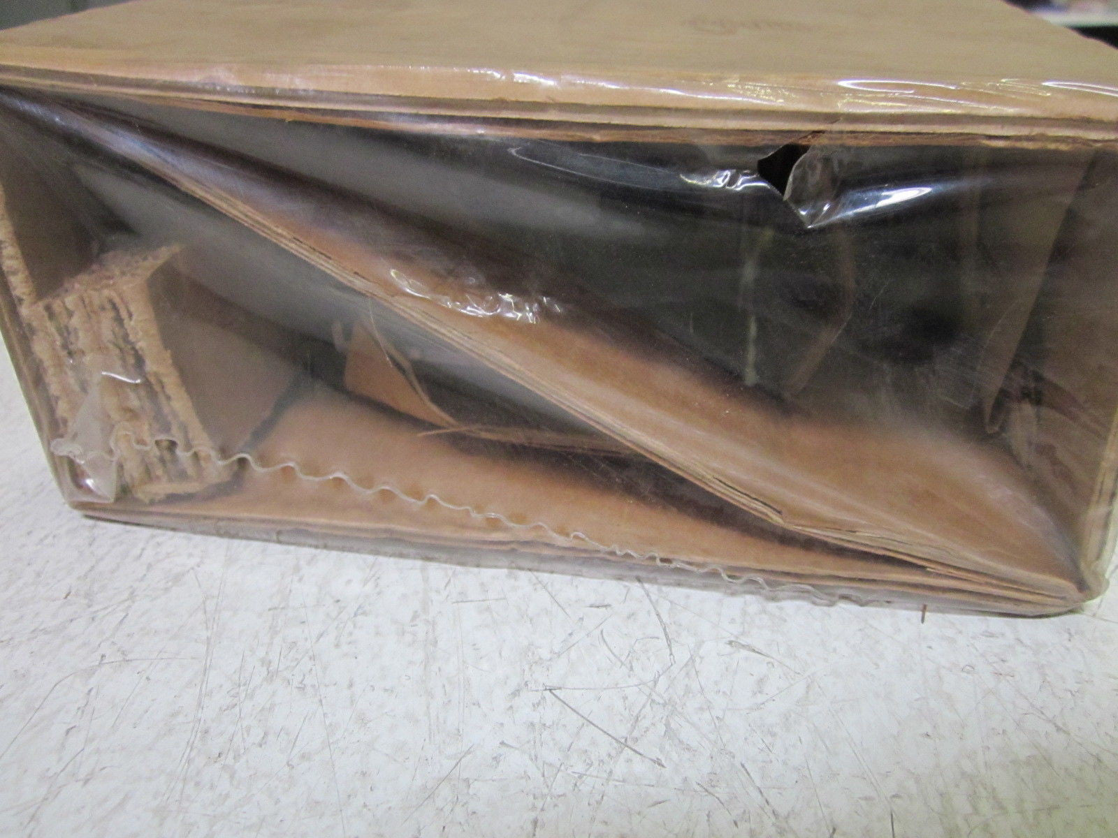 HONEYWELL L404C 1121 2 PRESSURETROL *NEW IN ORIGINAL BOX*