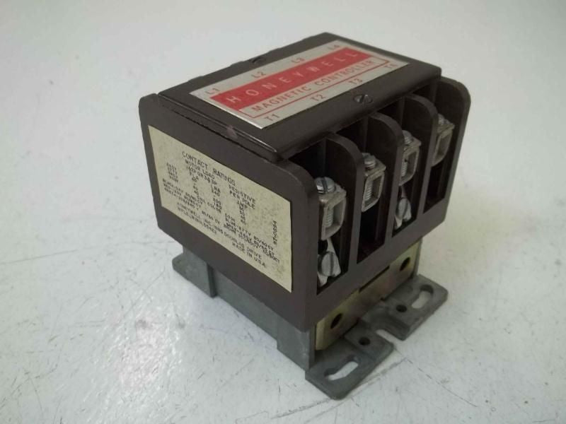 LOT OF 2 HONEYWELL R8214P 1009 CONTACTOR *NEW IN BOX*