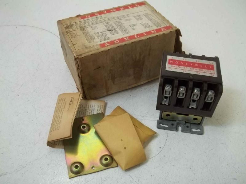 LOT OF 2 HONEYWELL R8214P 1009 CONTACTOR *NEW IN BOX*