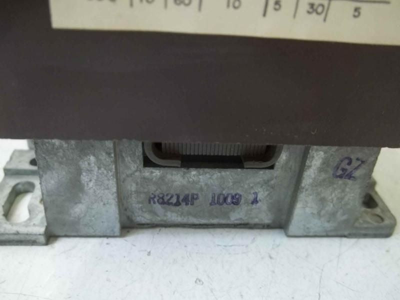 LOT OF 2 HONEYWELL R8214P 1009 CONTACTOR *NEW IN BOX*