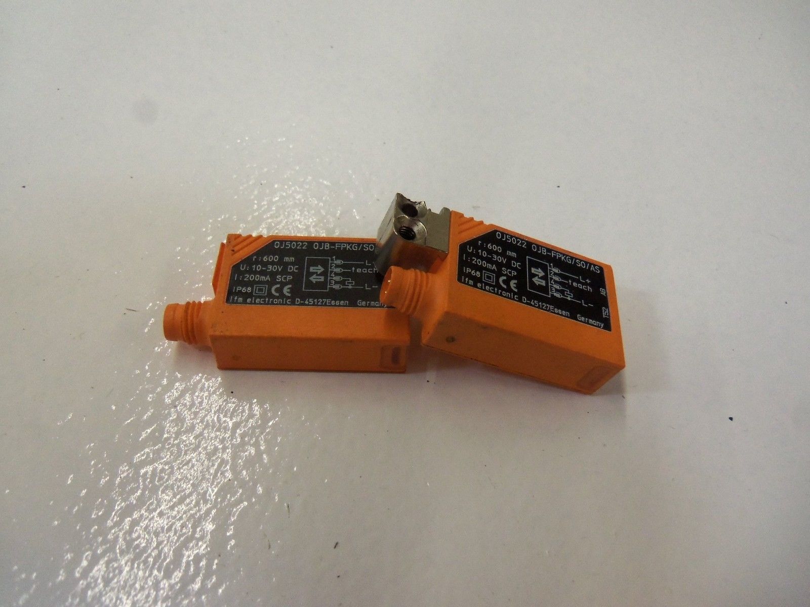 LOT OF 2 IFM ELECTRIC OJ5022 *USED*
