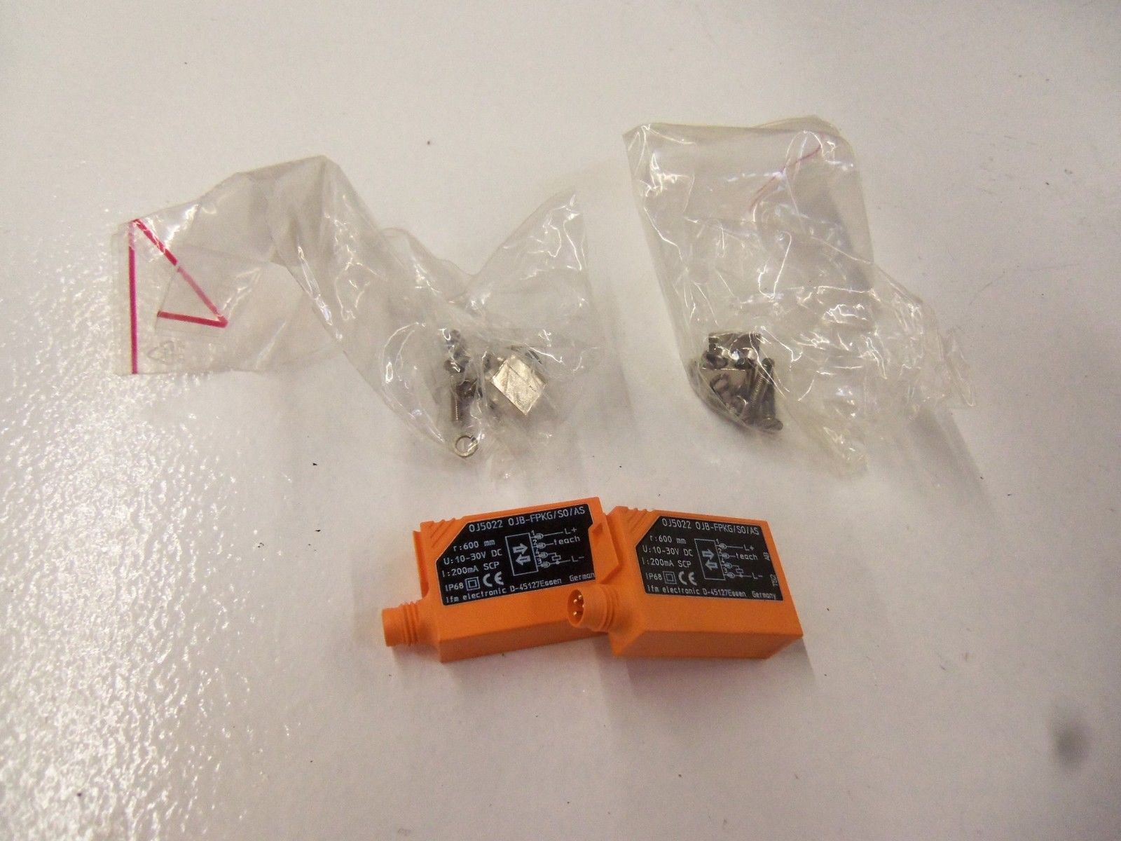 LOT OF 2 IFM ELECTRIC OJ5022 *NEW NO BOX*