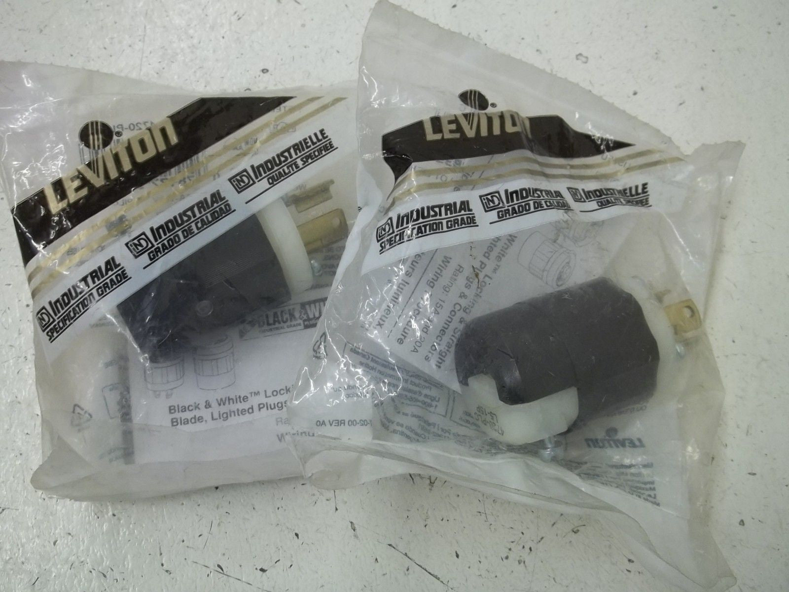 LOT OF 2 LEVITON 4720-PLC PLUG *NEW IN A FACTORY BAG*