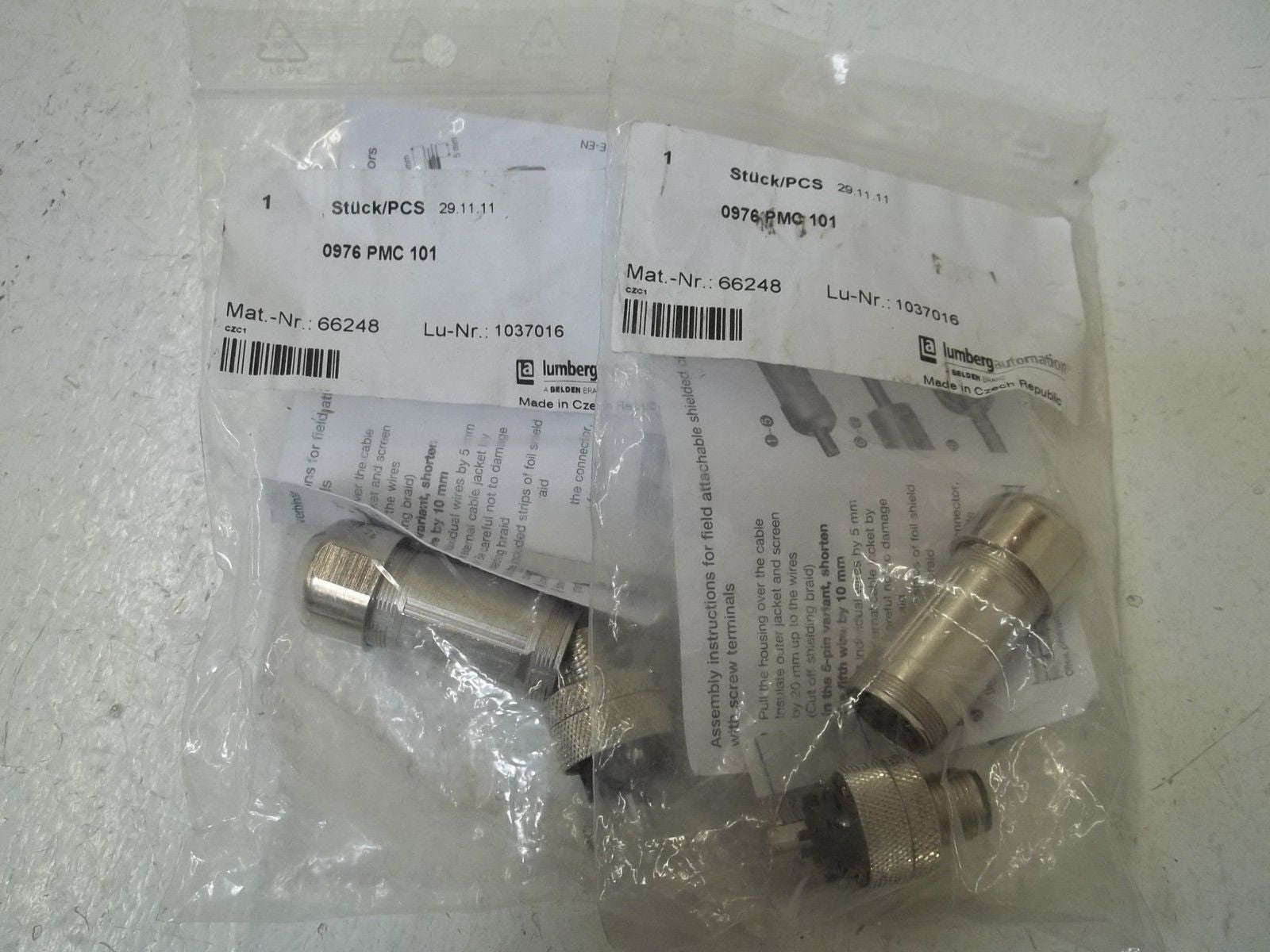 LOT OF 2 LUMBERG AUTOMATION 0976PMC101 CONNECTOR *NEW NO BOX*
