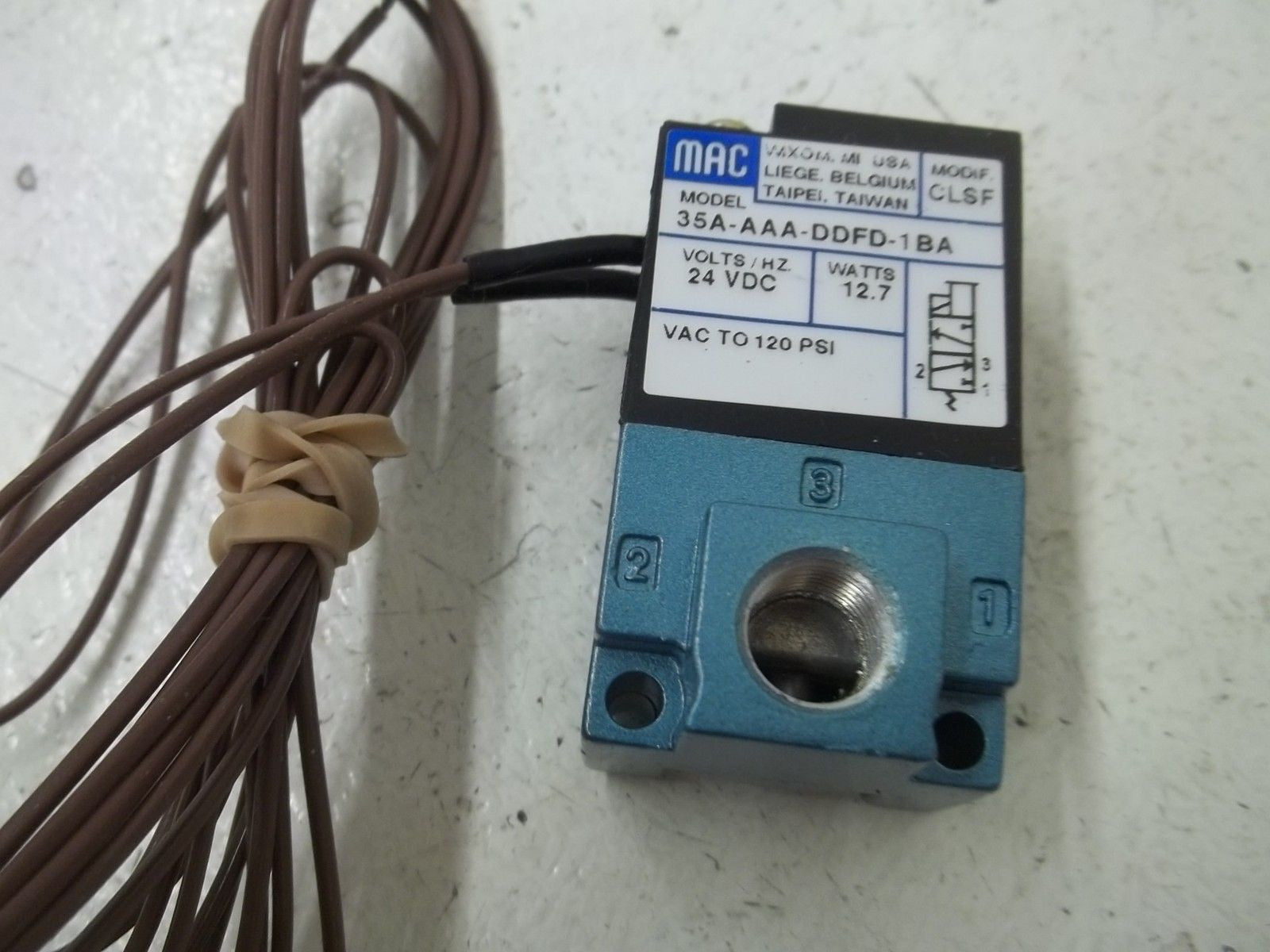 LOT OF 2 MAC 35A-AAA-DDFD-1BA SOLENOID VALVE *NEW IN BOX*
