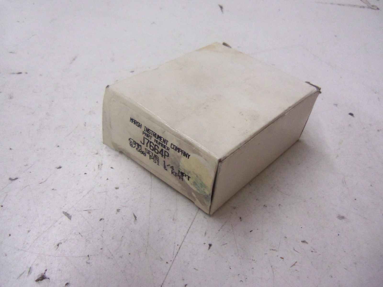 MARSH INSTRUMENT COMPANY J7664P 0-600 PSI *NEW IN BOX*
