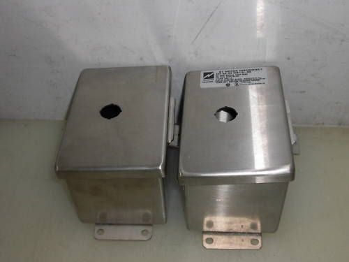 LOT OF 2 MENNEKES STAINLESS  ME30ST1A-M2 *USED*