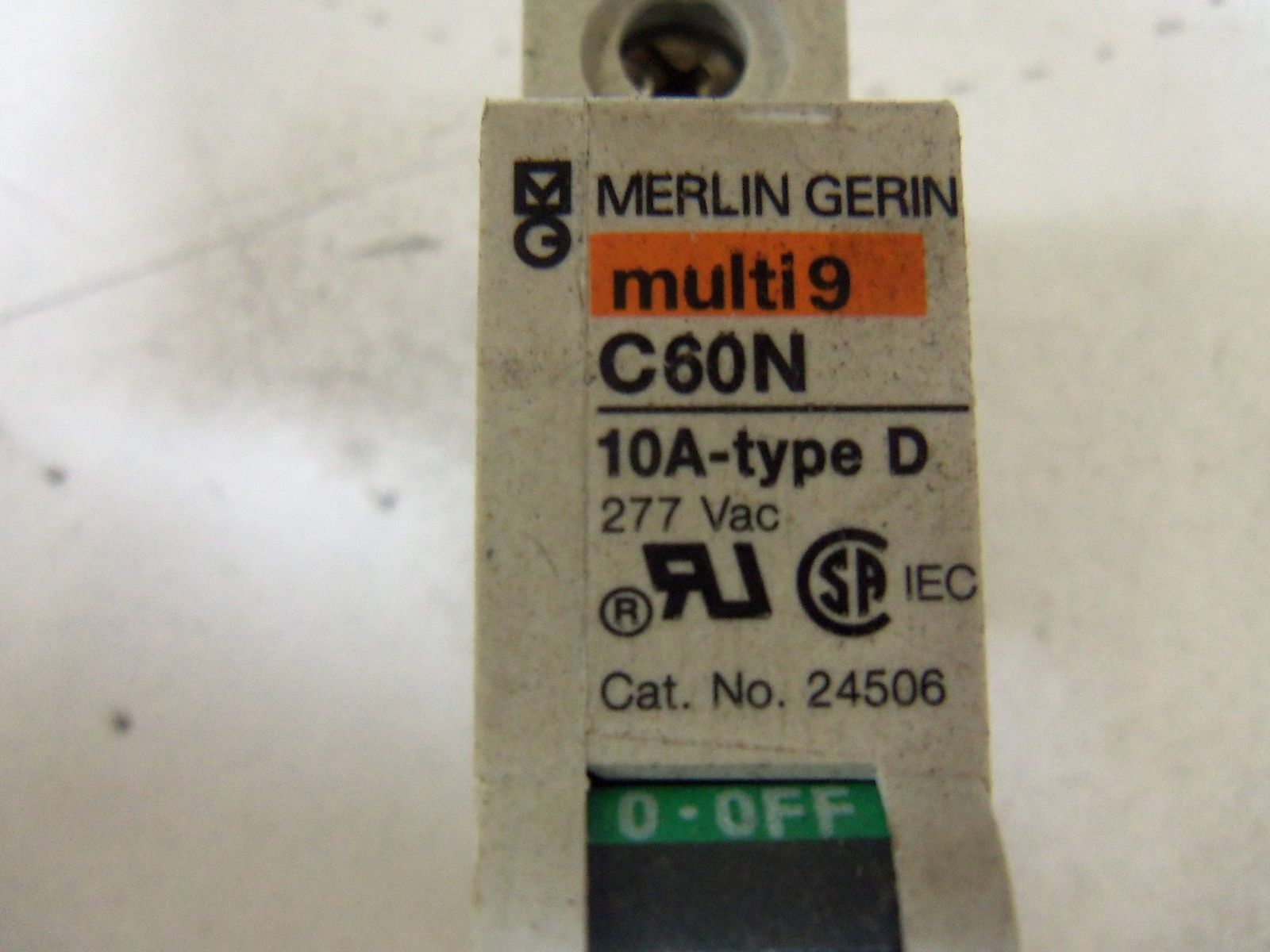 MERLIN GERIN 24506 CIRCUIT BREAKER 10A *USED*