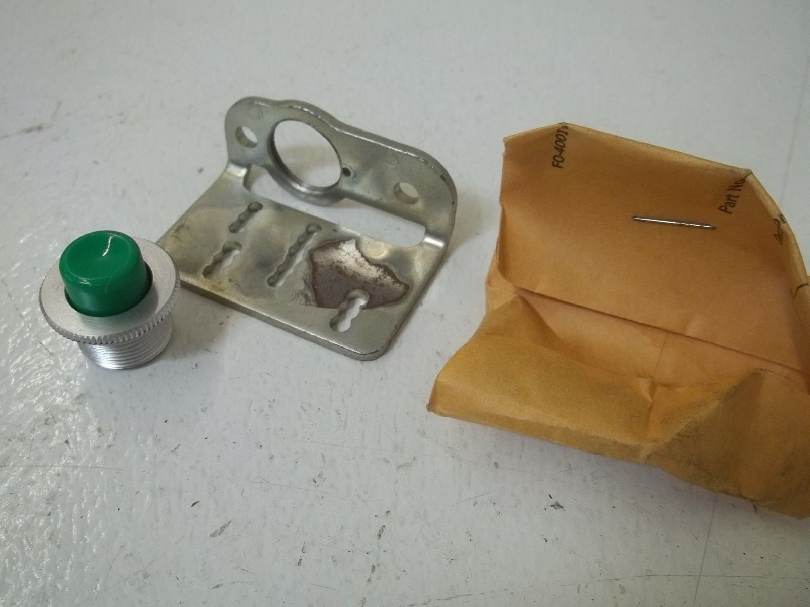 LOT OF 2 MICROSWITCH 12MA3 *NEW IN BOX*