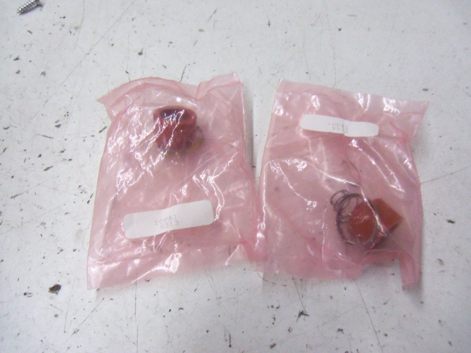 LOT OF 2 MICROSWITCH 1OPA1 *NEW IN BAG*