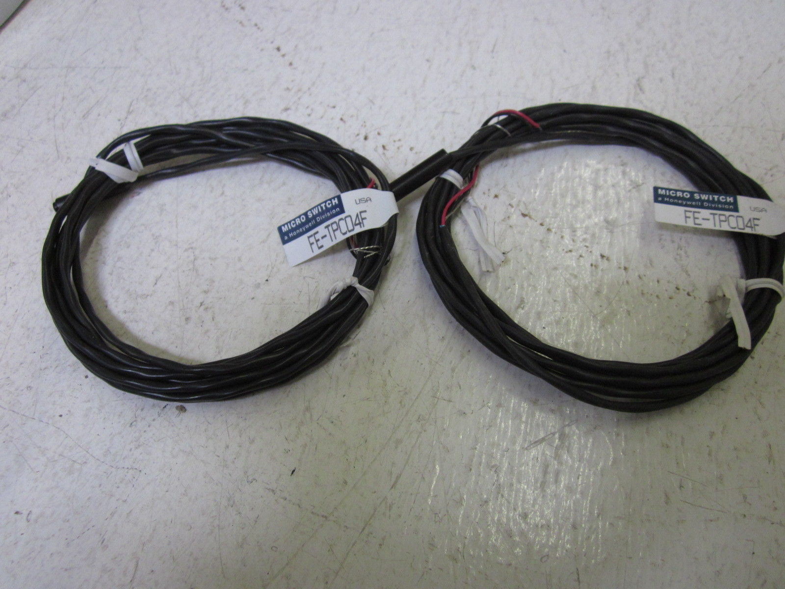 LOT OF 2 MICROSWITCH FE-TPC04F *USED*
