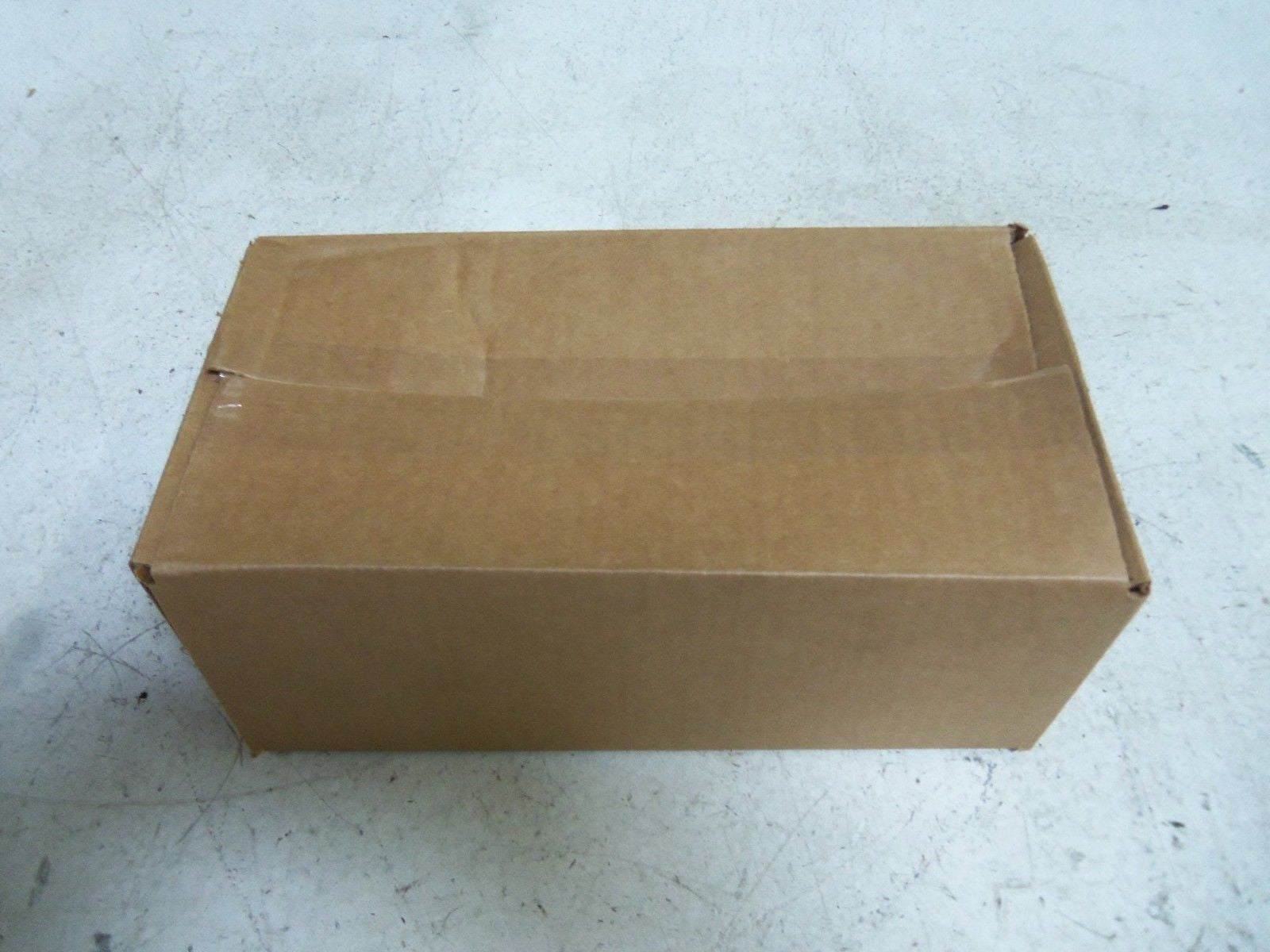 LOT OF 2 NEER HUBG300DN HUBS *NEW IN BOX*