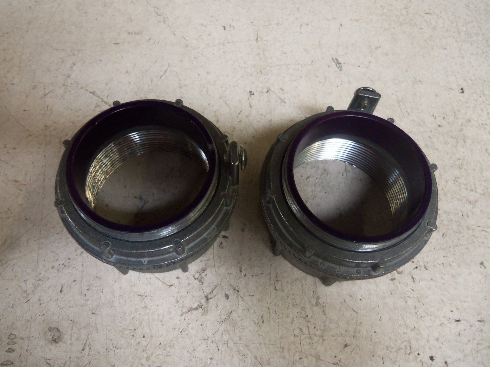 LOT OF 2 NEER HUBG300DN HUBS *NEW IN BOX*