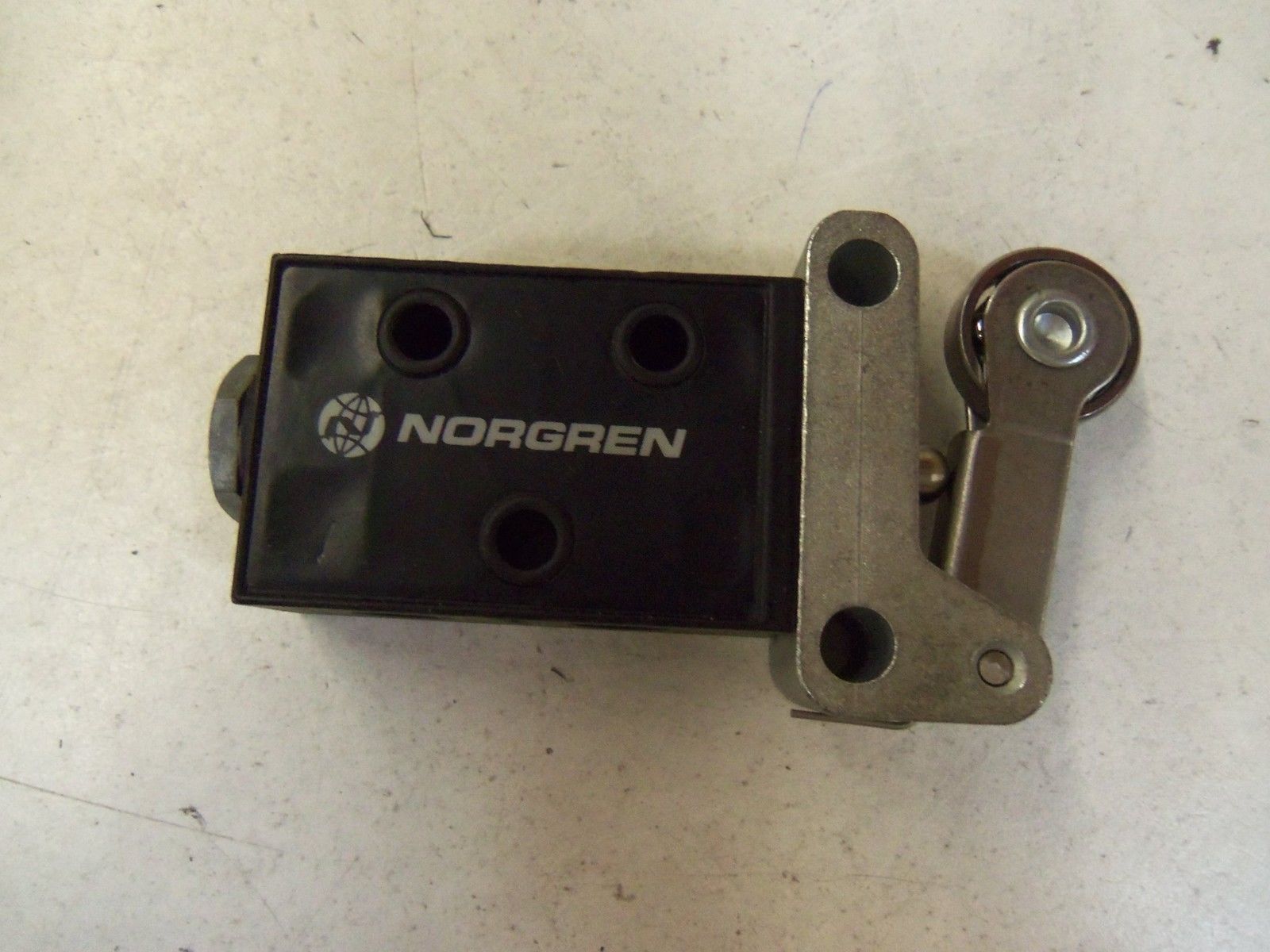 LOT OF 2 NORGREN C-666K-8 *NEW IN BAG*