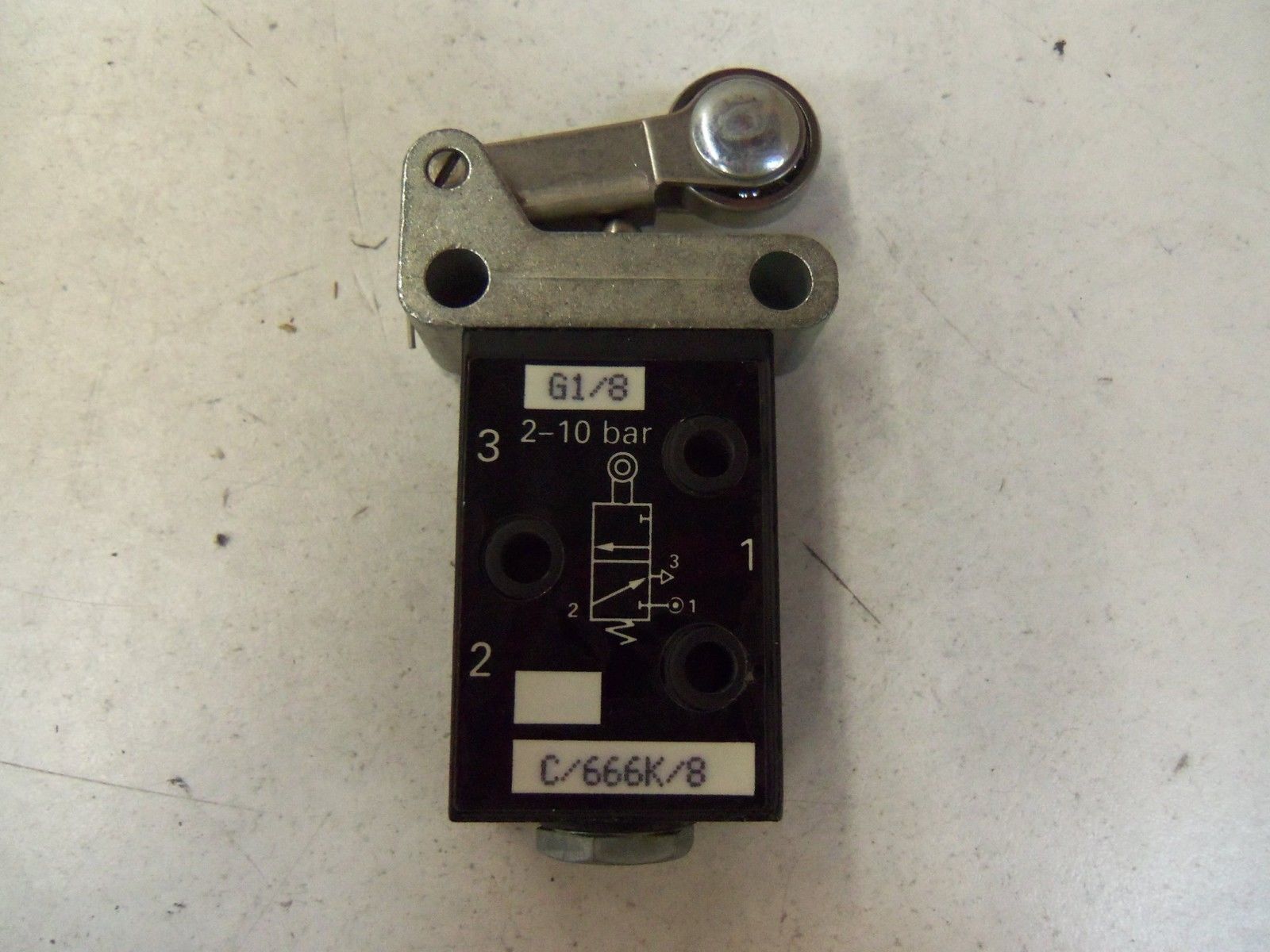 LOT OF 2 NORGREN C-666K-8 *NEW IN BAG*