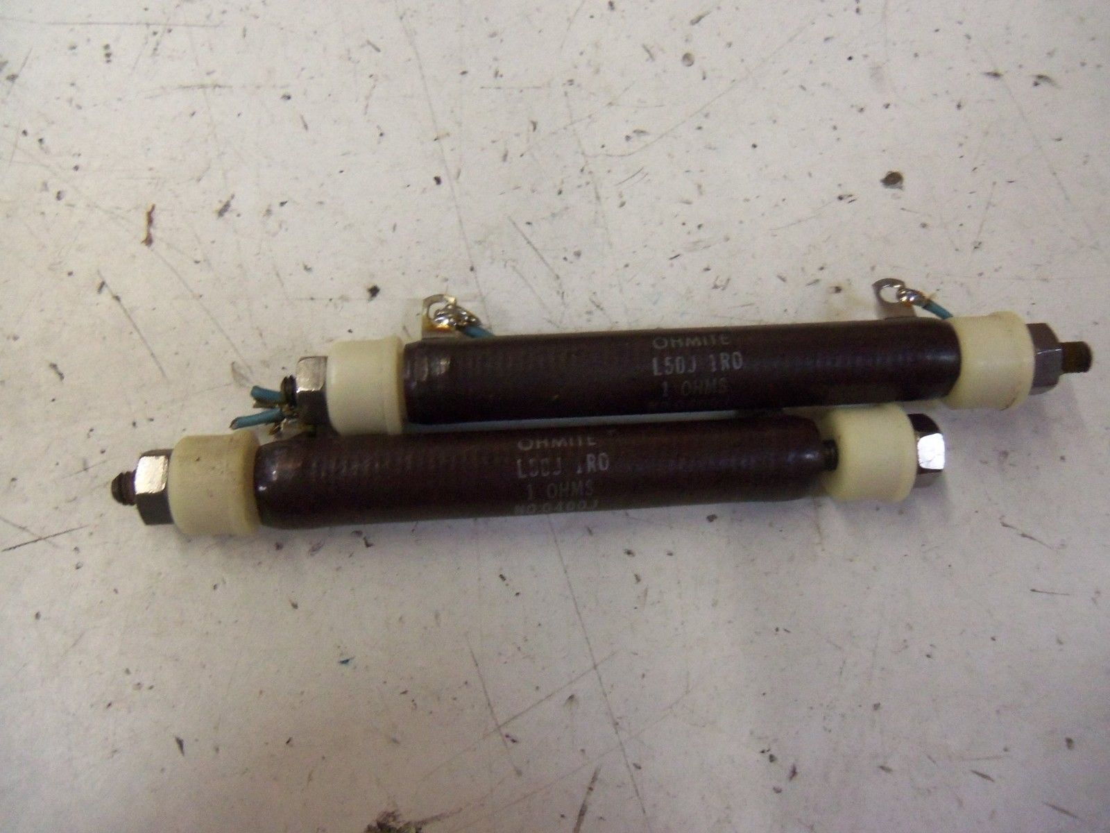 LOT OF 2 OHMITE L50J-1R0 *USED *