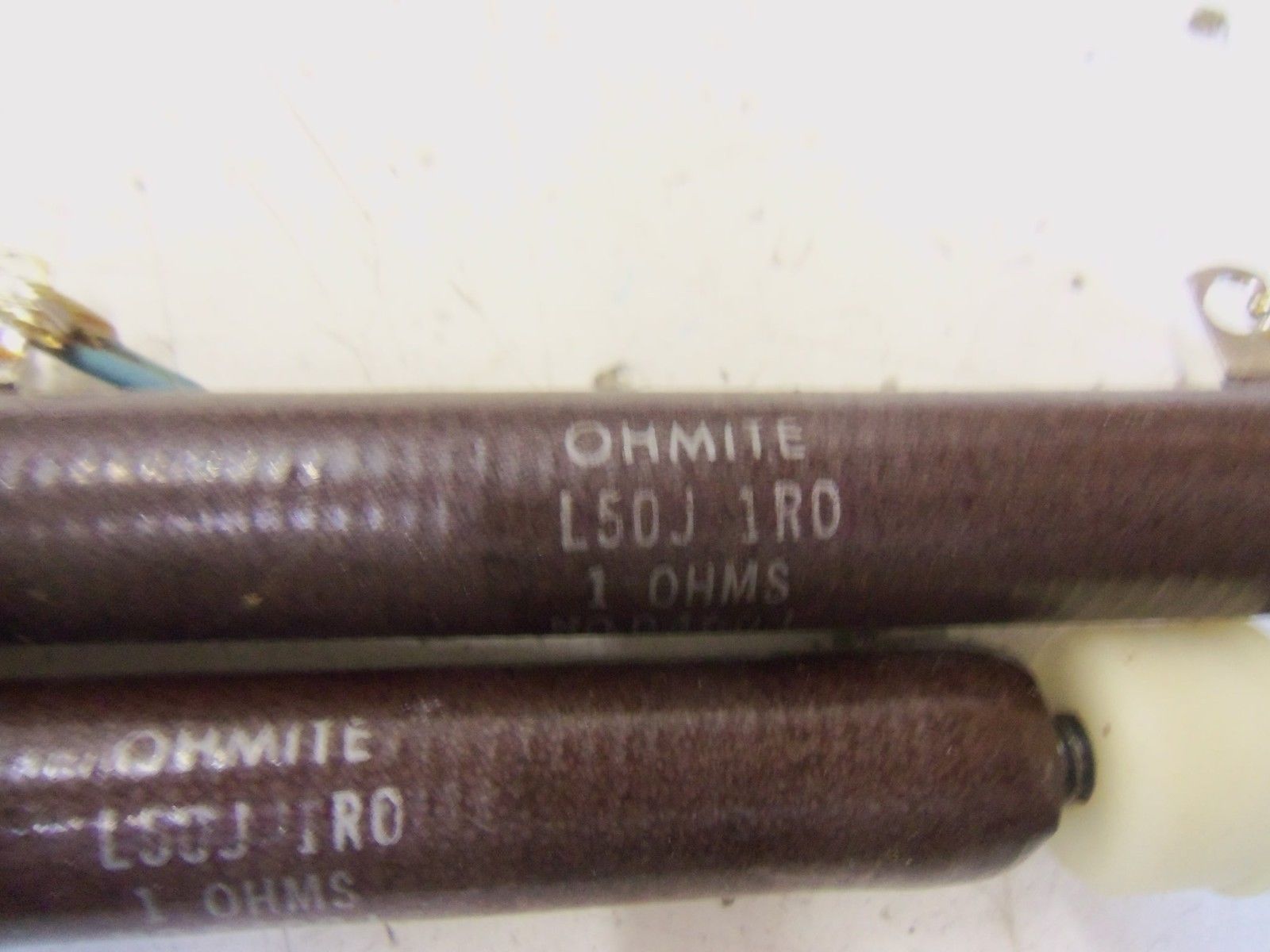LOT OF 2 OHMITE L50J-1R0 *USED *