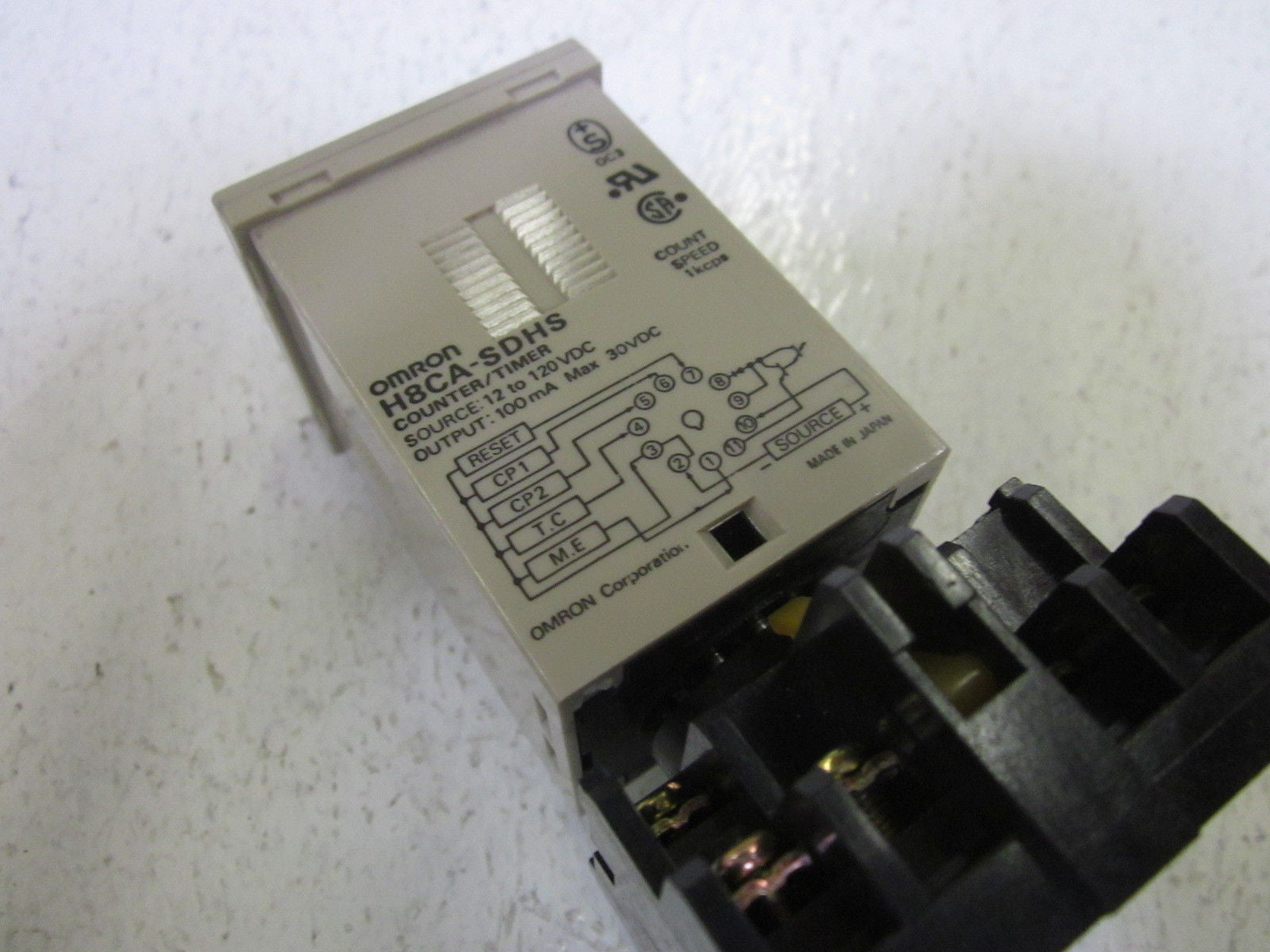 OMRON H8CA-SDHS 120VDC TIMER COUNTER DIGITAL *USED*