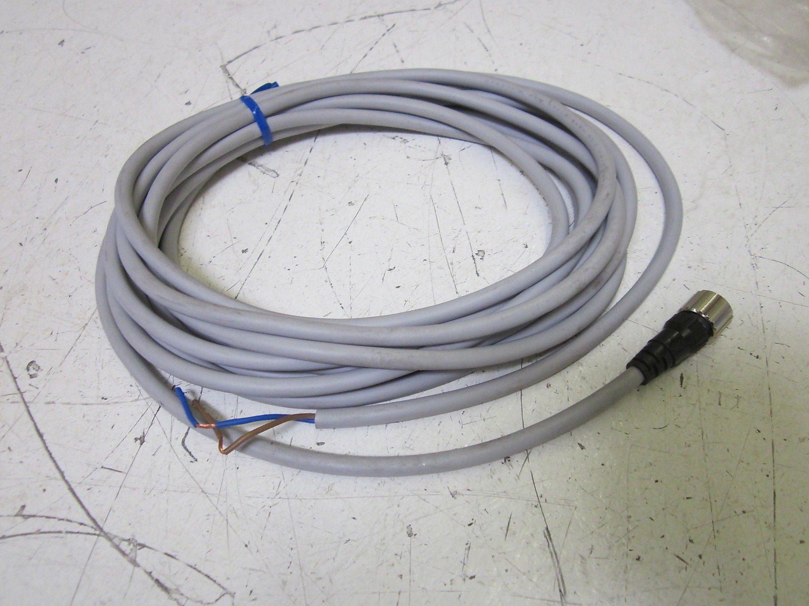 LOT OF 2 OMRON XS2F-D421-GA0-A CABLE *NEW IN A BAG*