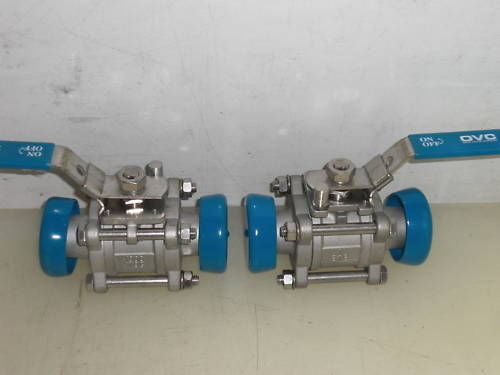 LOT OF 2 OVC VALVE 316 *NEW*