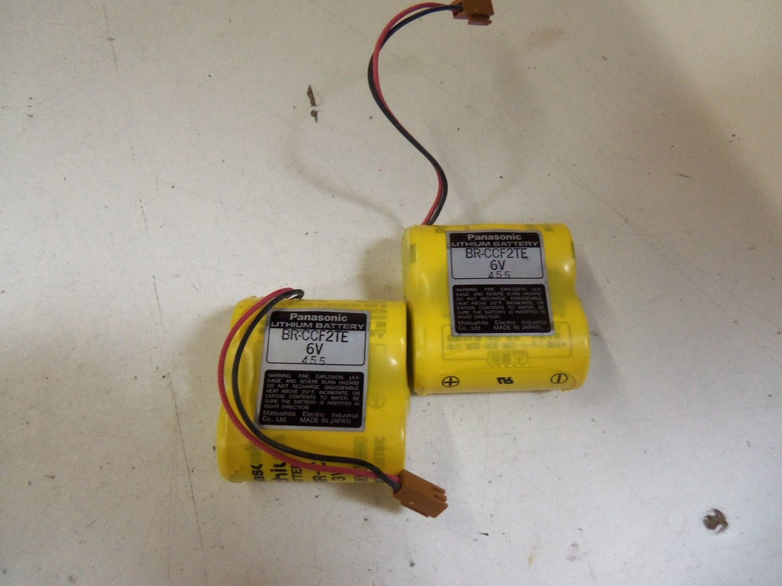 LOT OF 2 PANASONIC BR-CCF2TE 6V BATTERY *USED*