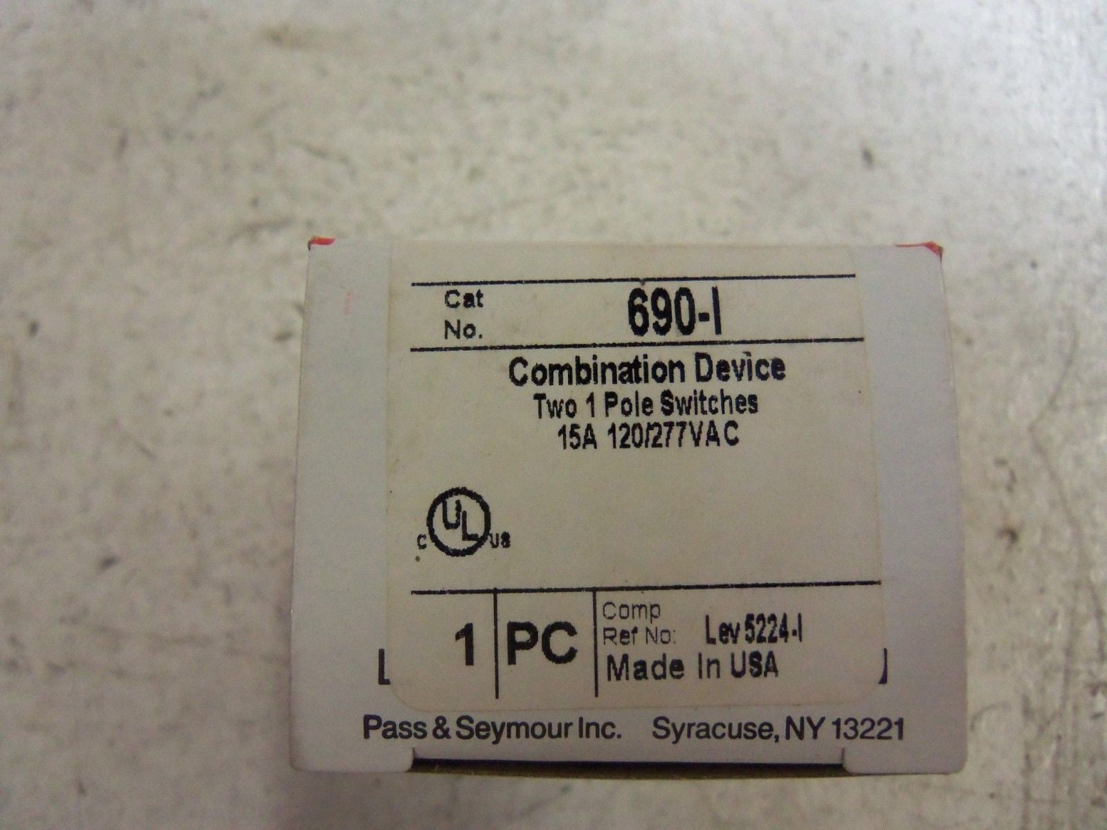 LOT OF 2  PASS & SEYMOUR 690-I DEVICE TWO 1 POLE SWITCH *NEW IN BOX*
