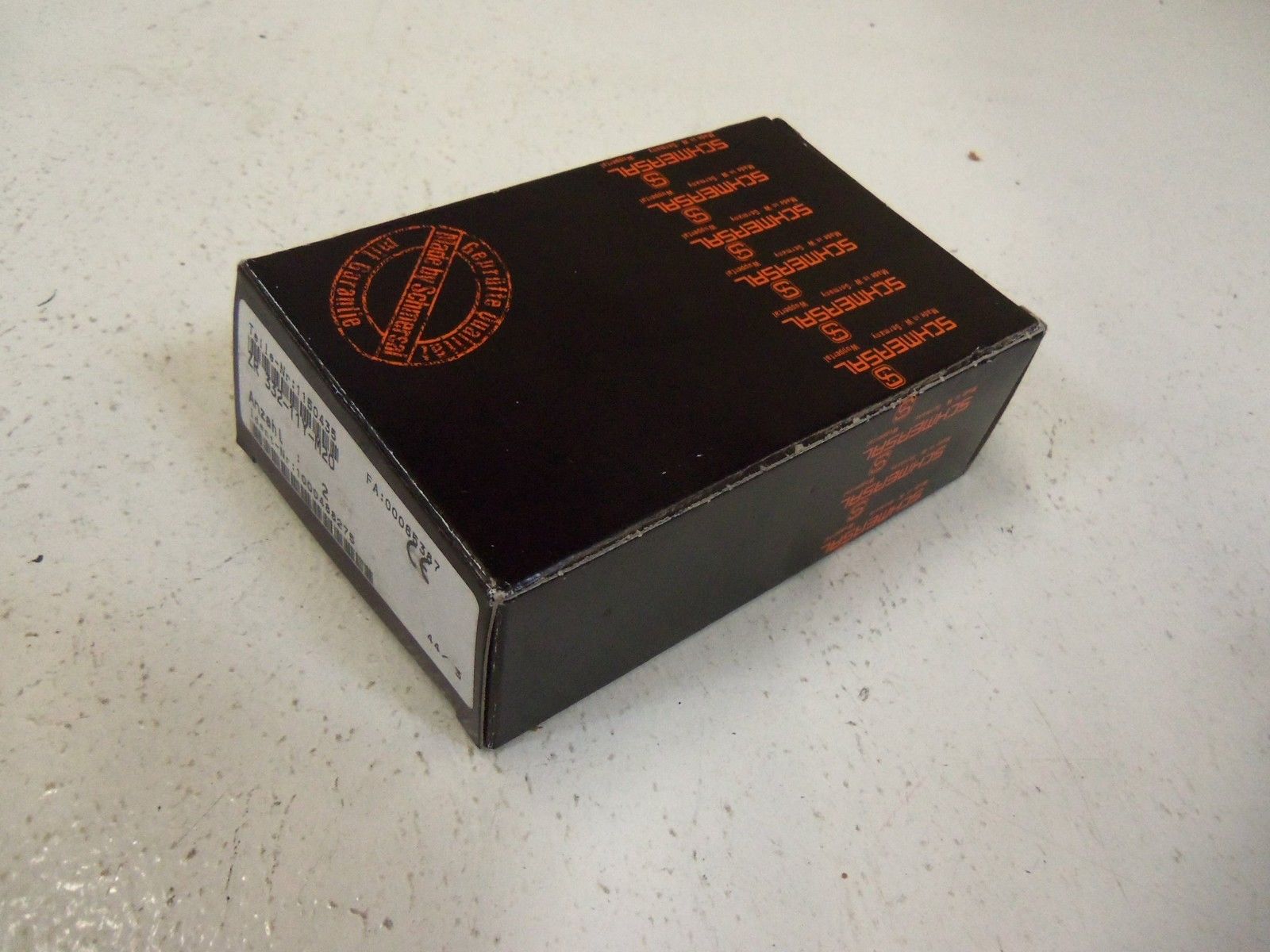LOT OF 2 SCHMERSAL ZR 322-11y-M20 *NEW IN BOX*