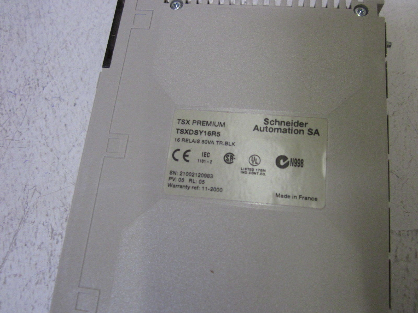 LOT OF 2 SCHNEIDER AUTOMATION TSXDSY16RS5 16 RELAY *NEW IN BOX*